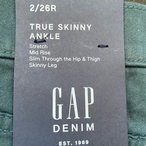 Gap True Skinny Ankle Stretch Jeans